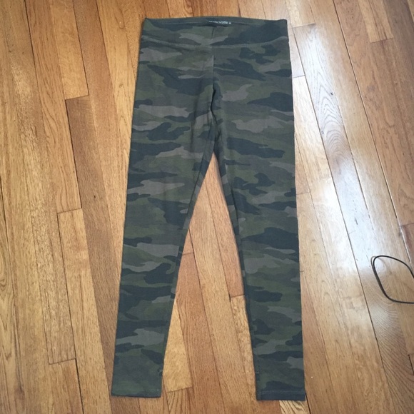 garage army printed leggings (I ACCEPT OFFERS) - Picture 1 of 2