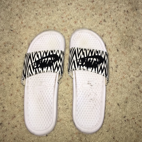 Nike slides