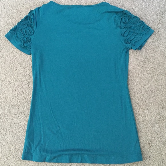 Forever 21 Small Tee - Picture 4 of 4