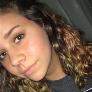 Meet your Posher, Rae