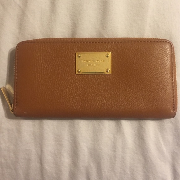 Michael Kors wallet