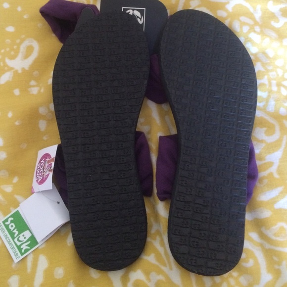 Sanuk Yoga Sling Purple sandal - Picture 2 of 3