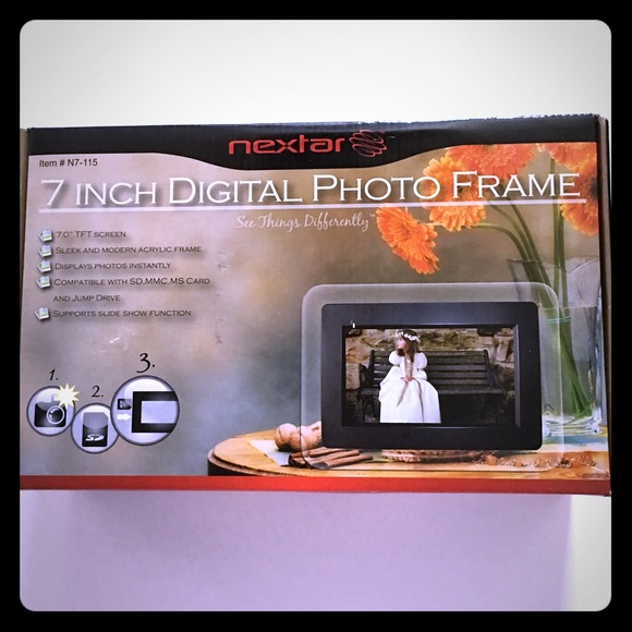 Nextar 7 inch Digital photo frame