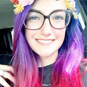 Meet your Posher, Mia