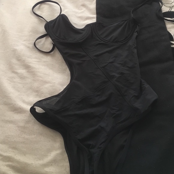 Bathing suit side hole design sheer design on side