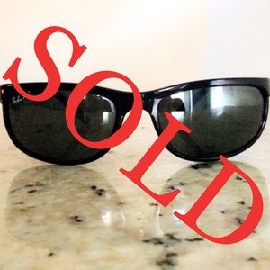 BRAND NEW MALE RAY BANS SUN GLASSES