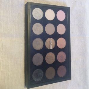 MAC eyeshadow x 15/cool neutral