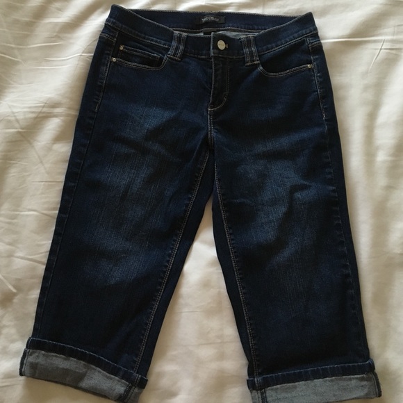 Never Worn Cropped Dark Wash Jeans