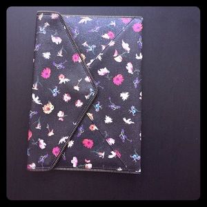 Rebecca Minkoff zipper detail envelope clutch