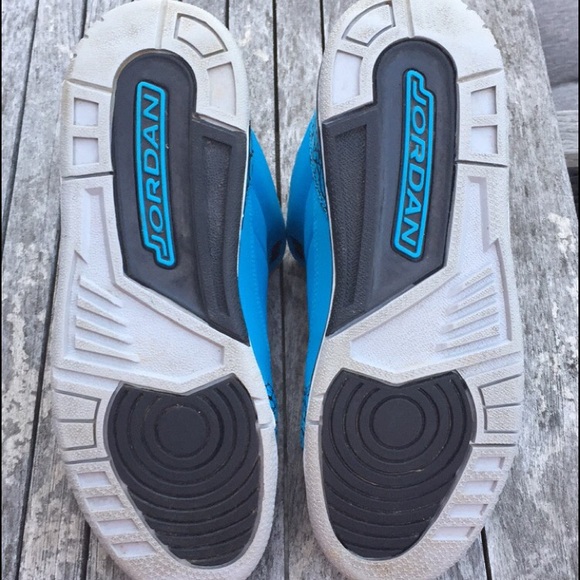 Air Jordan 3 Retro Powder Blue Size 6 GS - Picture 2 of 4