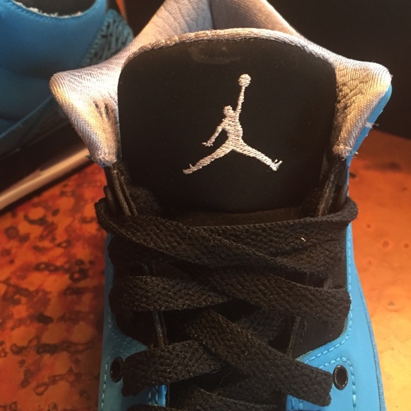 Air Jordan 3 Retro Powder Blue Size 6 GS - Picture 4 of 4