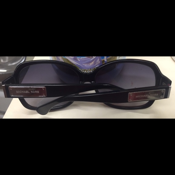 MK sunglasses - Picture 2 of 2