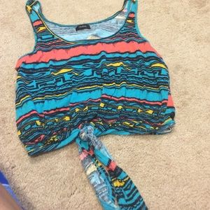 Nollie tied crop top