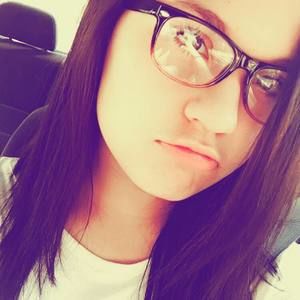 Meet your Posher, Taeya