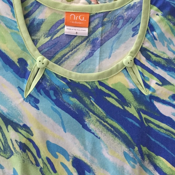 Nurses scrub top - Picture 2 of 4