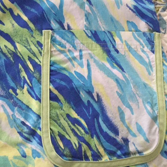 Nurses scrub top - Picture 3 of 4