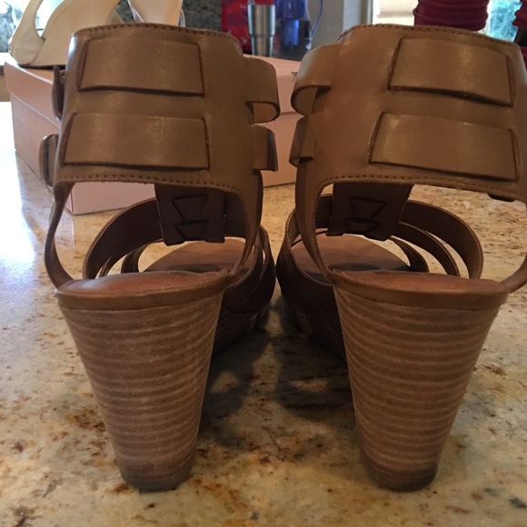 Dolce vita wedges beige size 10 - Picture 3 of 4
