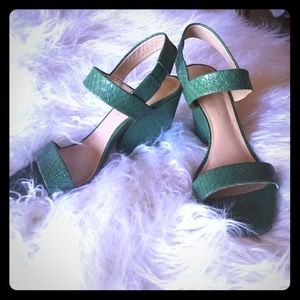 Banana Republic Green Croc Wedges
