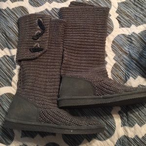 Bearpaw knit winter boots!