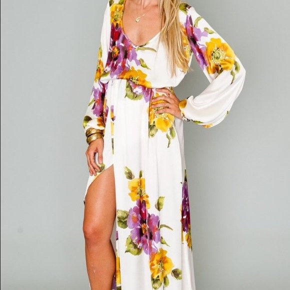 ISO! Floating Floral Maxi - Picture 1 of 1