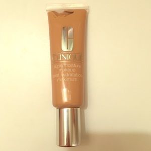 🔥🔥only today!! CLINIQUE supermoisture makeup