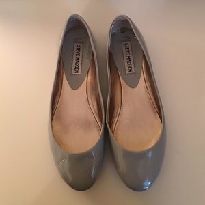 Gray Steve Madden Flats