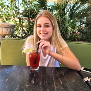 Meet your Posher, Lexi