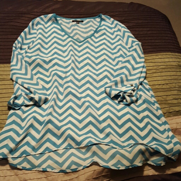 Blue and white flowy shirt