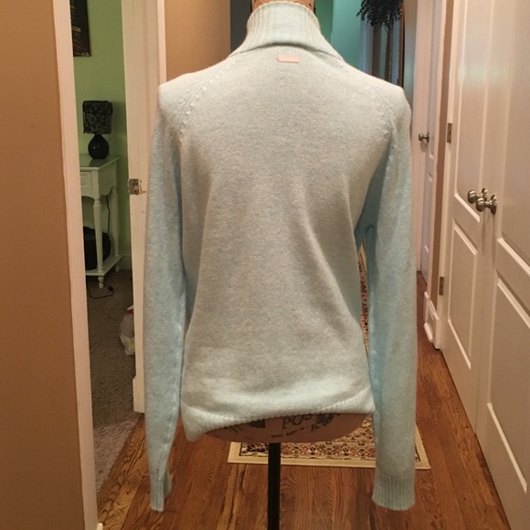 sweater - Picture 2 of 3