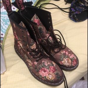 Doc Marten Air Walkers Brown Floral