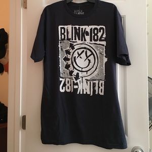 Blink 182 tshirt