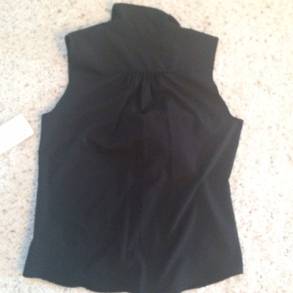 LAST ONE LEFT Tie Neck Sleeveless Blouse Pussy Bow - Picture 3 of 4