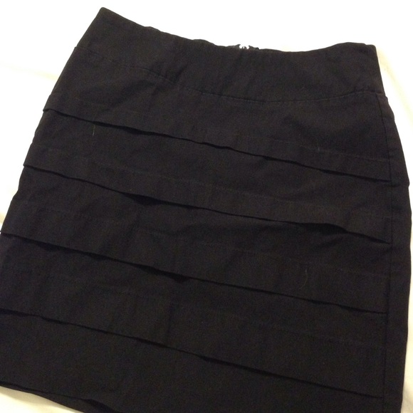 Bundle of Xsmall skirts - Picture 3 of 3
