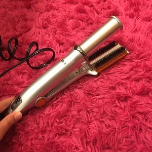 The InStyler straightener