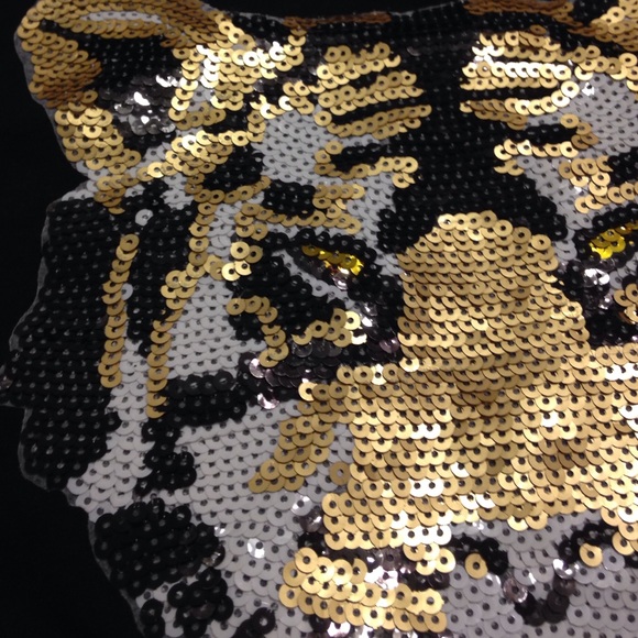 XS Sequin Tiger top - Picture 3 of 4