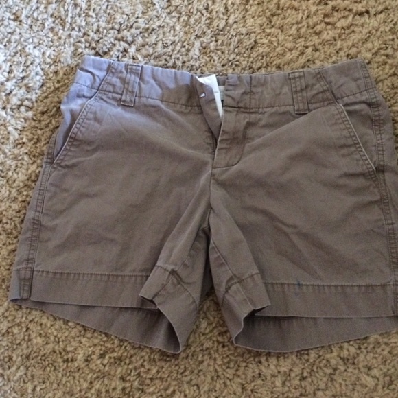 GAP shorts