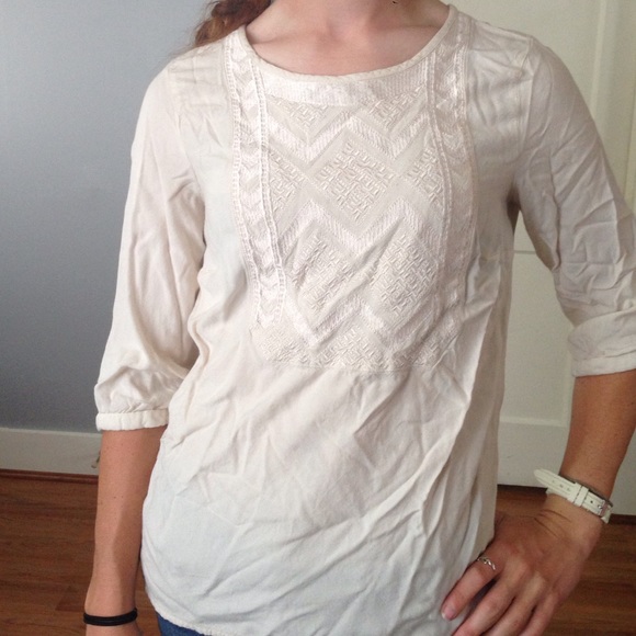 Off white top with light pink details