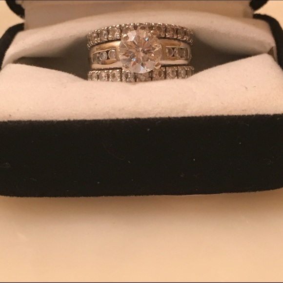 ❌TRADED❌ Wedding/engagement over 2tcw diamond ring.