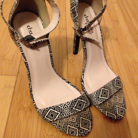 Tribal charlotte russe heels - Picture 2 of 3