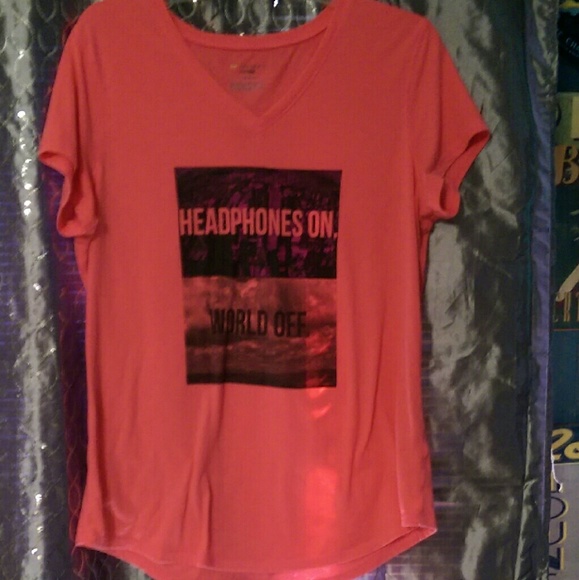 Two T-shirt Top Bundle. Dry Tek Tek Gear. - Picture 3 of 4