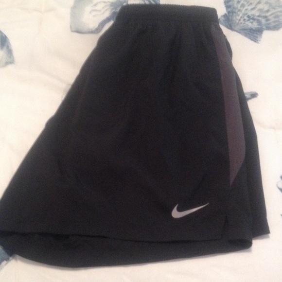 Nike shorts black