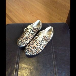 Never worn - Leopard print shoes