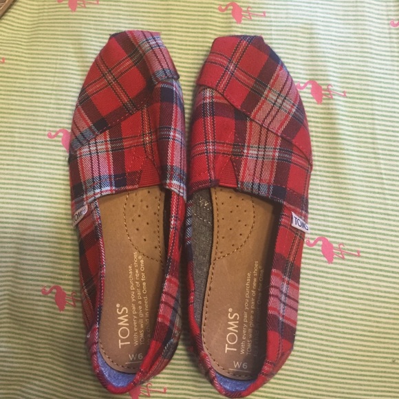 plaid toms