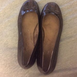 Vintage snakeskin flats