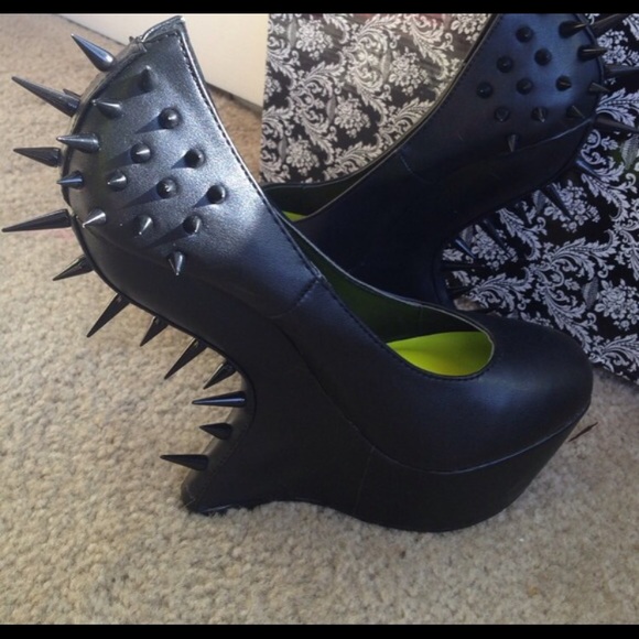 Spiked heels