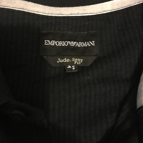⭐️SALE⭐️Emporio Armani men's button up - Picture 3 of 4