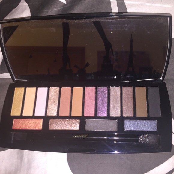 *Sale* Lancôme 16 Shade Auda[CITY] Palette - Picture 2 of 4
