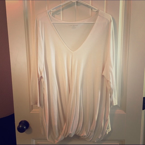 Cream 3/4 sleeve shirt