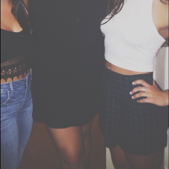 Brandy Melville plaid skirt