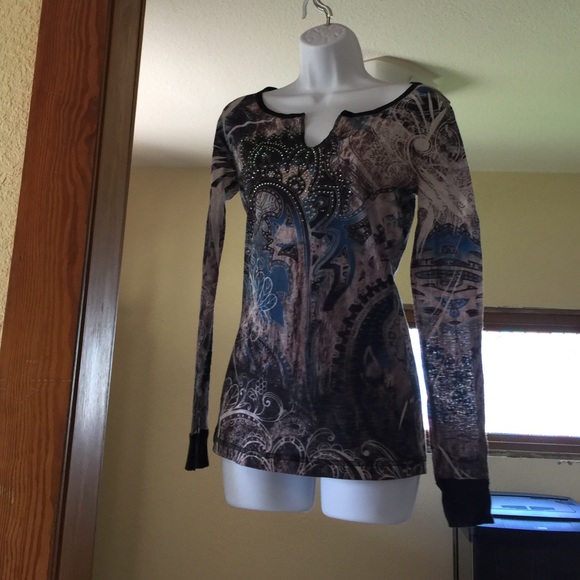 Daytrip shirt size medium